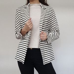 Zara • Blazer